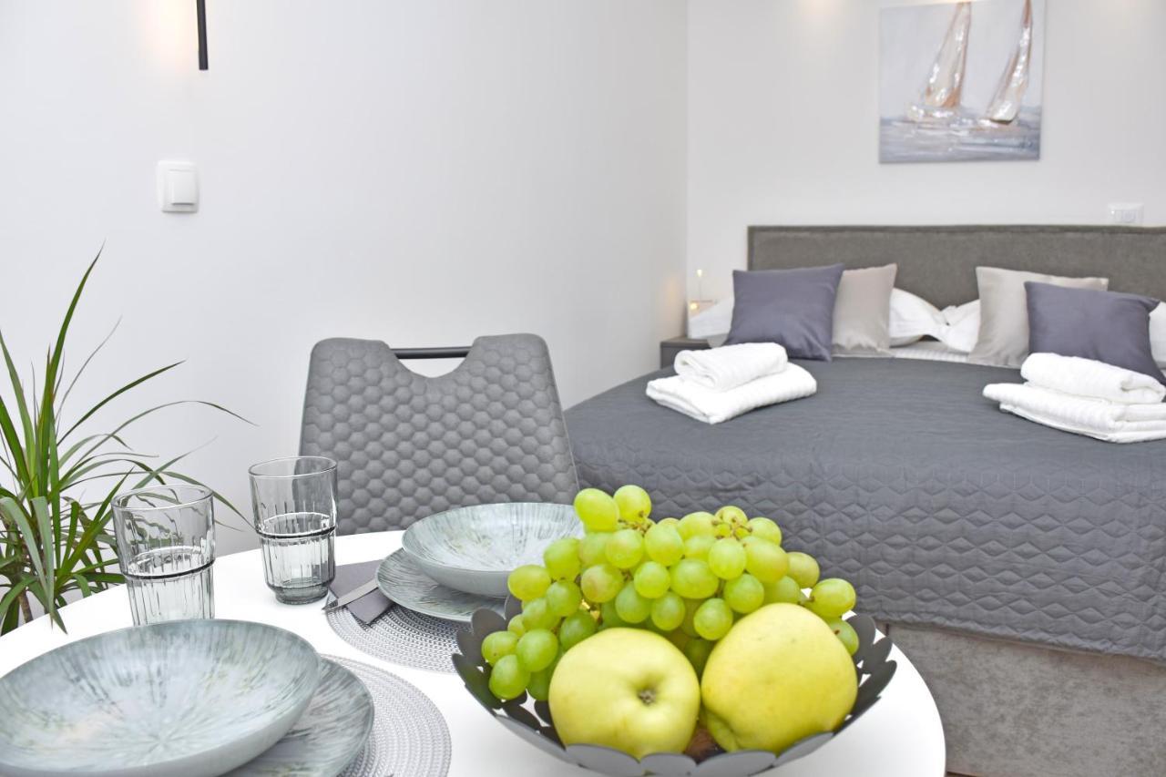 Luxury Apartments Luna Tucepi Exterior photo
