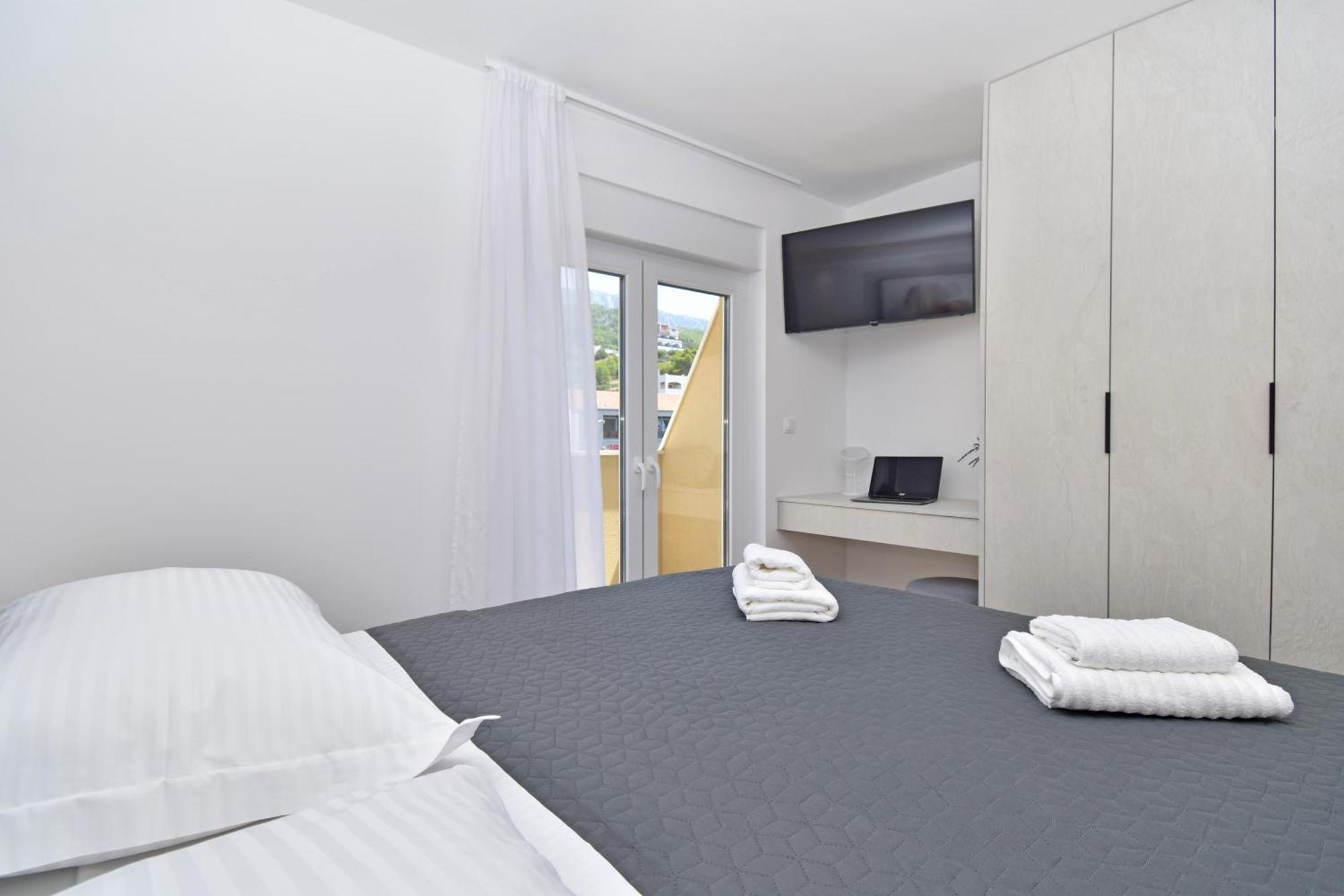 Luxury Apartments Luna Tucepi Exterior photo