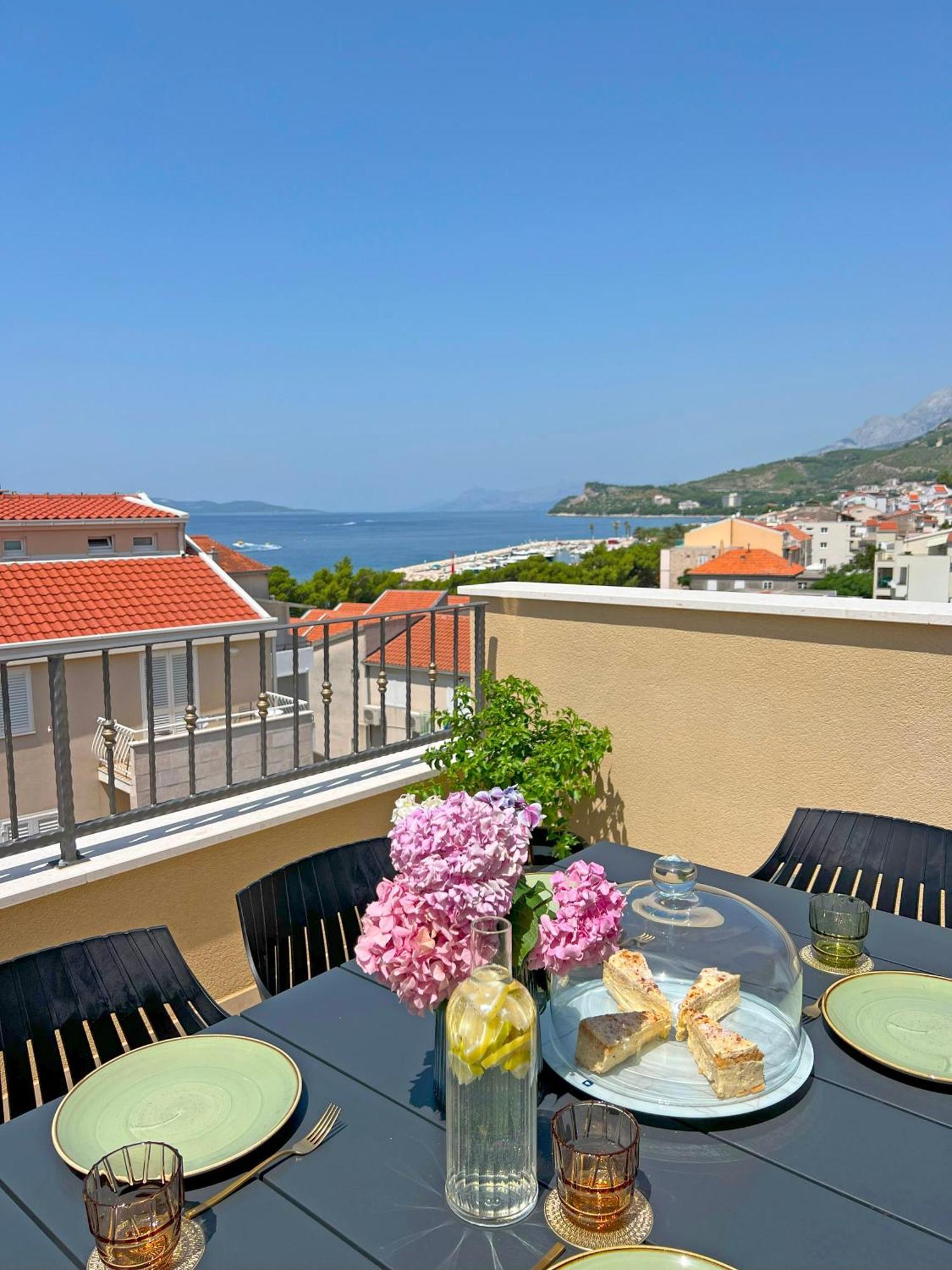 Luxury Apartments Luna Tucepi Exterior photo