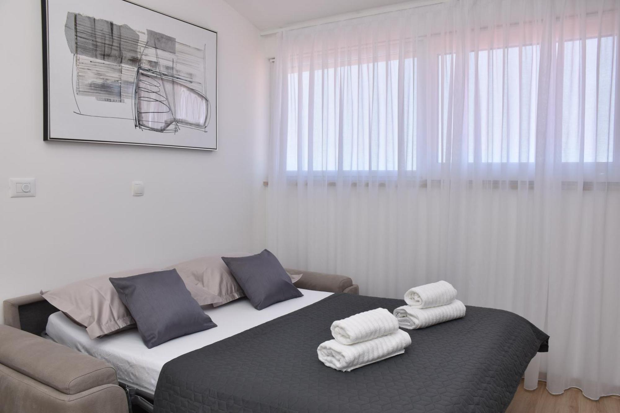 Luxury Apartments Luna Tucepi Exterior photo